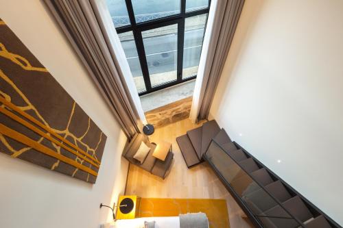 Suite con vistas al río del hotel Neya Porto. Foto 4