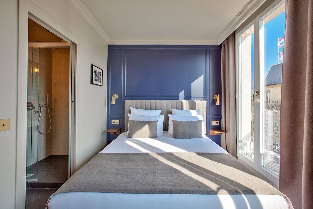 Habitación superior, balcón del hotel Maison Barbès