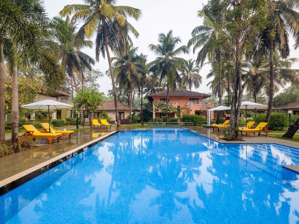 Habitación King Villa Ejecutiva con vistas a la piscina del hotel novotel goa dona sylvia resort [ex. dona sylvia]. Foto 1