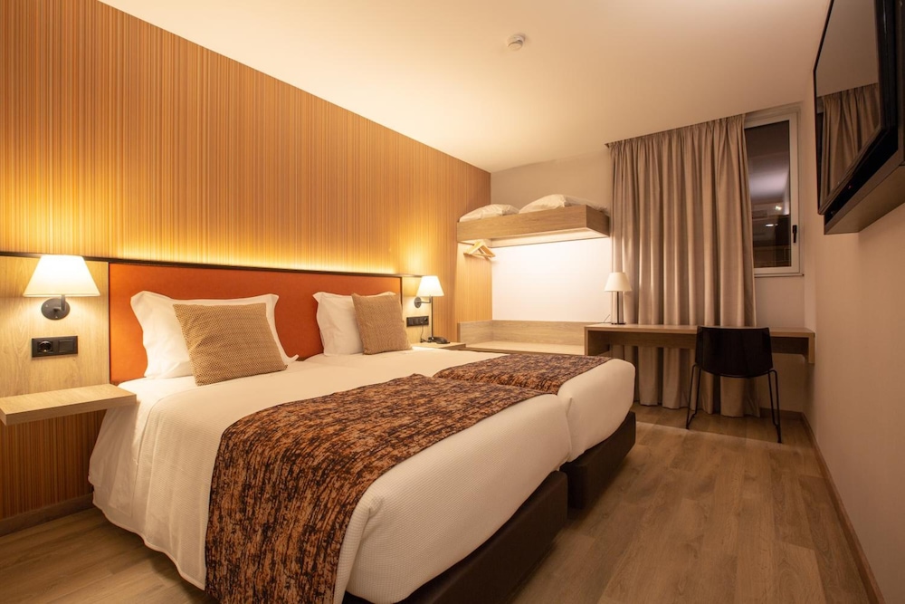 Habitación estándar con 2 camas individuales del hotel 3k Porto Aeroporto. Foto 3