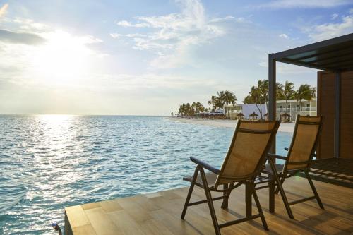 Suite Junior - Sobre el agua del hotel Riu Atoll-All Inclusive