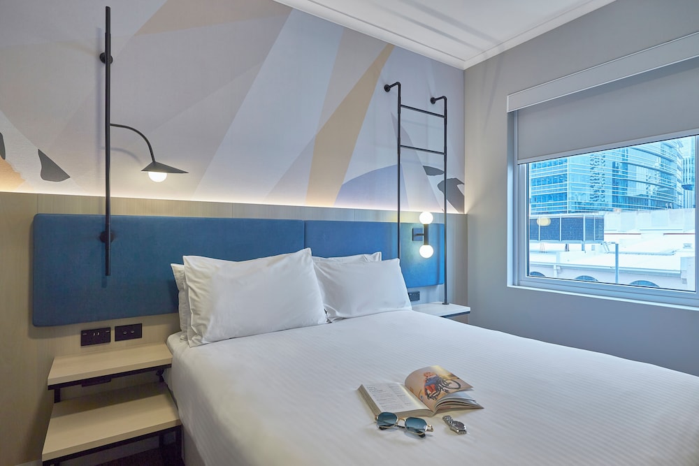 Habitación Superior 1 Cama Queen del hotel Ibis Perth. Foto 1