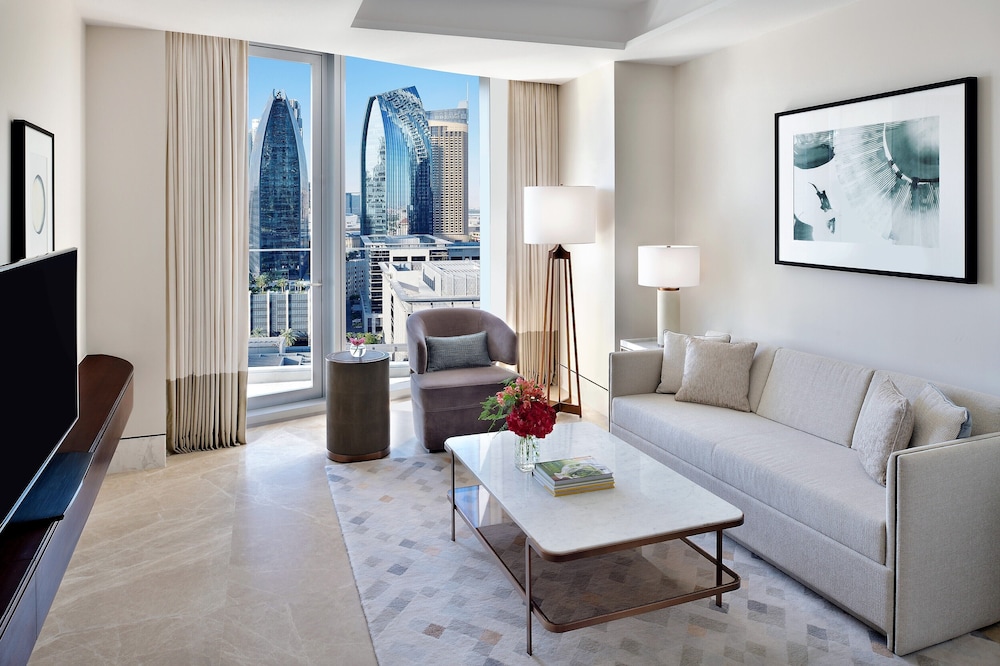 Junior Suite - Exclusive Access to Level 54 Infinity Pool del hotel Address Sky View. Foto 1