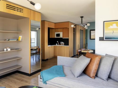 Estudio Balcón o Terraza Con Cocina 1 Cama queen Sofá Cama incluido del hotel Adagio Annecy Centre. Foto 4