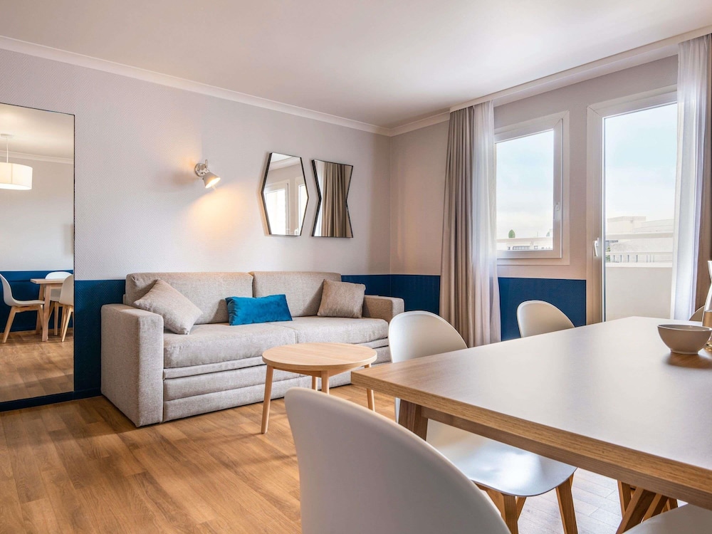 Apartamento, varias camas del hotel Adagio la Defense Kleber. Foto 4