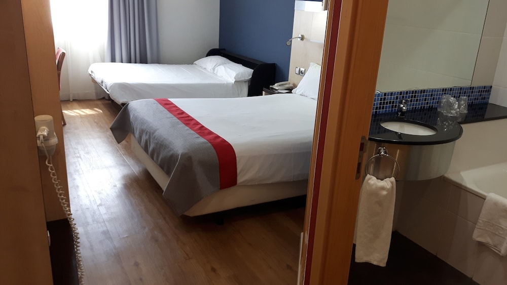 Habitación estándar, 1 cama doble con sofá cama del hotel Holiday Inn Express Malaga Airport, An Ihg