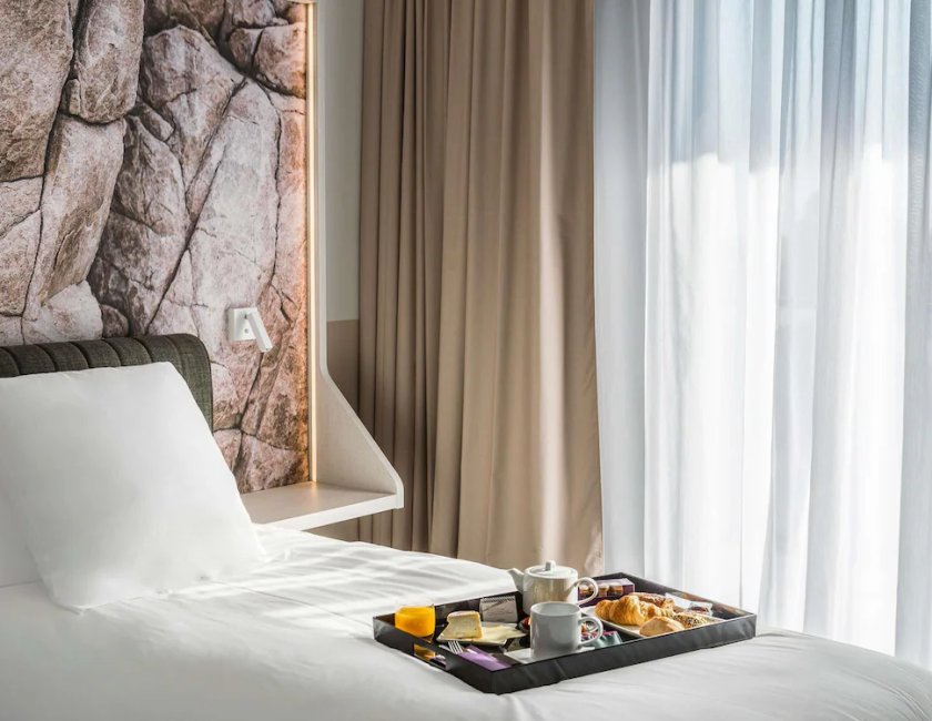 Habitación clásica con 2 camas individuales, 2 camas individuales del hotel Mercure and Spa Bastia Biguglia. Foto 8