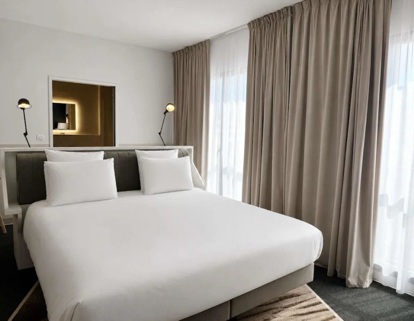 Privilege, Habitación Premium, 1 cama doble del hotel Mercure and Spa Bastia Biguglia. Foto 2