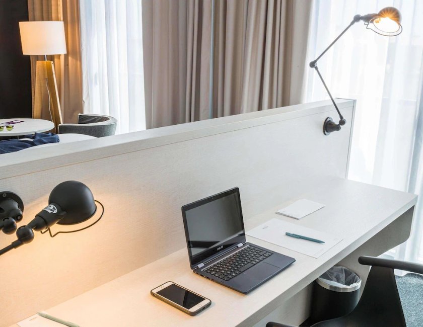 Privilege, Habitación Premium, 1 cama doble del hotel Mercure and Spa Bastia Biguglia. Foto 4