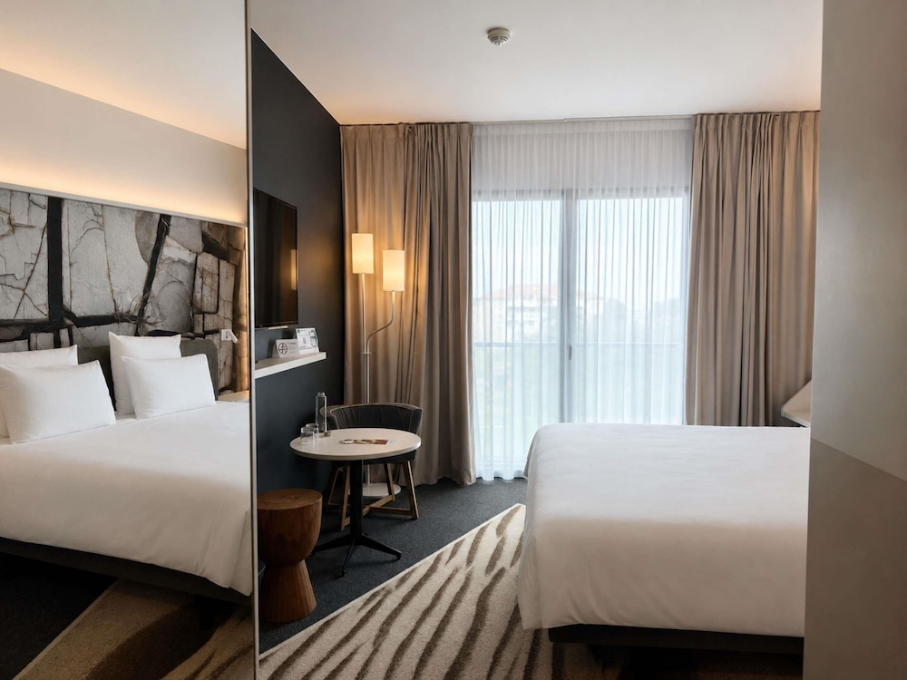 Habitación clásica con cama doble del hotel Mercure and Spa Bastia Biguglia