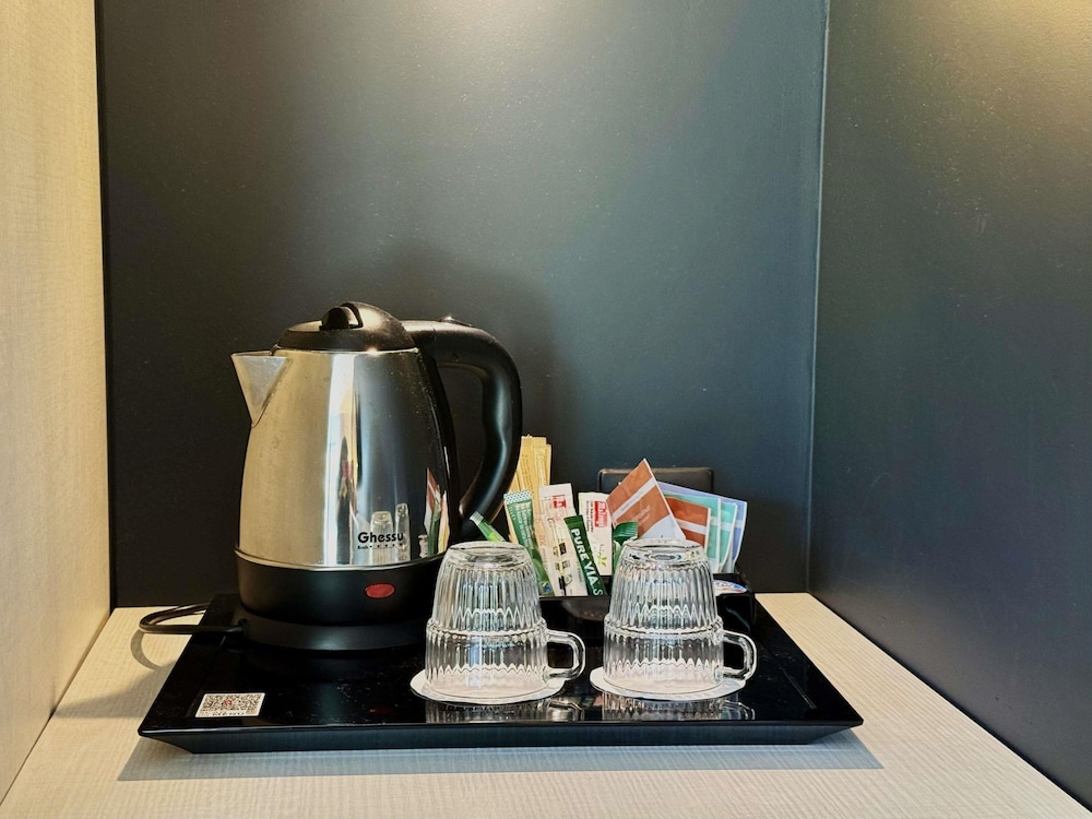 Habitación clásica con cama doble del hotel Mercure and Spa Bastia Biguglia. Foto 4