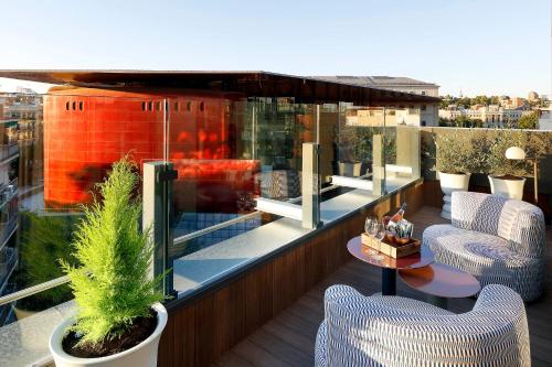 Suite Rock Star con terraza del hotel Hard Rock Madrid. Foto 8