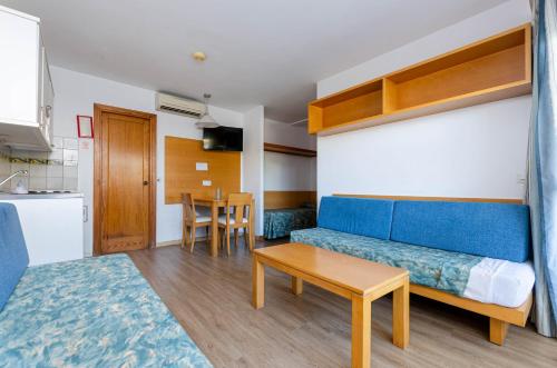 Estudio con balcón del hotel Mariner Club Apartments. Foto 4