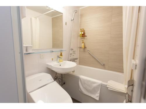 Habitación Doble Estándar del hotel Shinsaibashi Grand Osaka. Foto 4