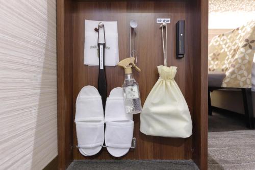 Habitación Doble Económica - 2 camas del hotel Shinsaibashi Grand Osaka. Foto 1