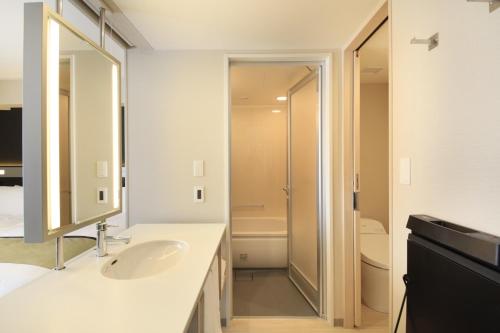 Habitación Doble para fumadores - 2 camas del hotel Richmond Premier Asakusa International. Foto 8