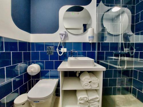 Suite Cápsula con terraza del hotel Atypicap Capsule. Foto 10