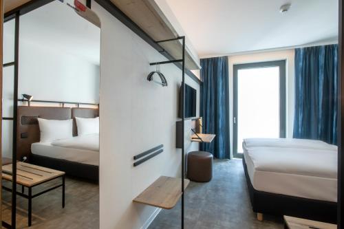 Habitación Doble Confort del hotel H2 Budapest. Foto 5