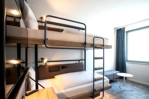 Habitación cuádruple del hotel H2 Budapest. Foto 3