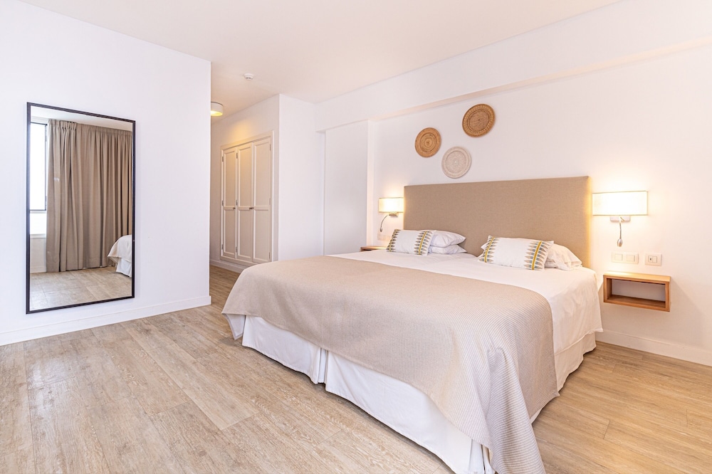 Apartamento Balcón o Terraza Con Cocina 1 habitación Sofá Cama incluido 2 Camas individuales del hotel Atlantic Holiday Hotel