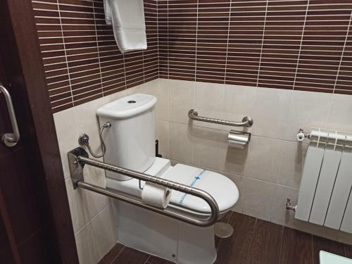 Habitación Doble adaptada para personas con discapacidad - 2 camas del hotel Hidalgo. Foto 1
