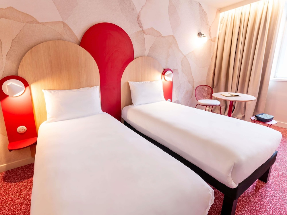 Habitación estándar con 2 camas separadas del hotel Ibis Styles Strasbourg Centre République. Foto 4