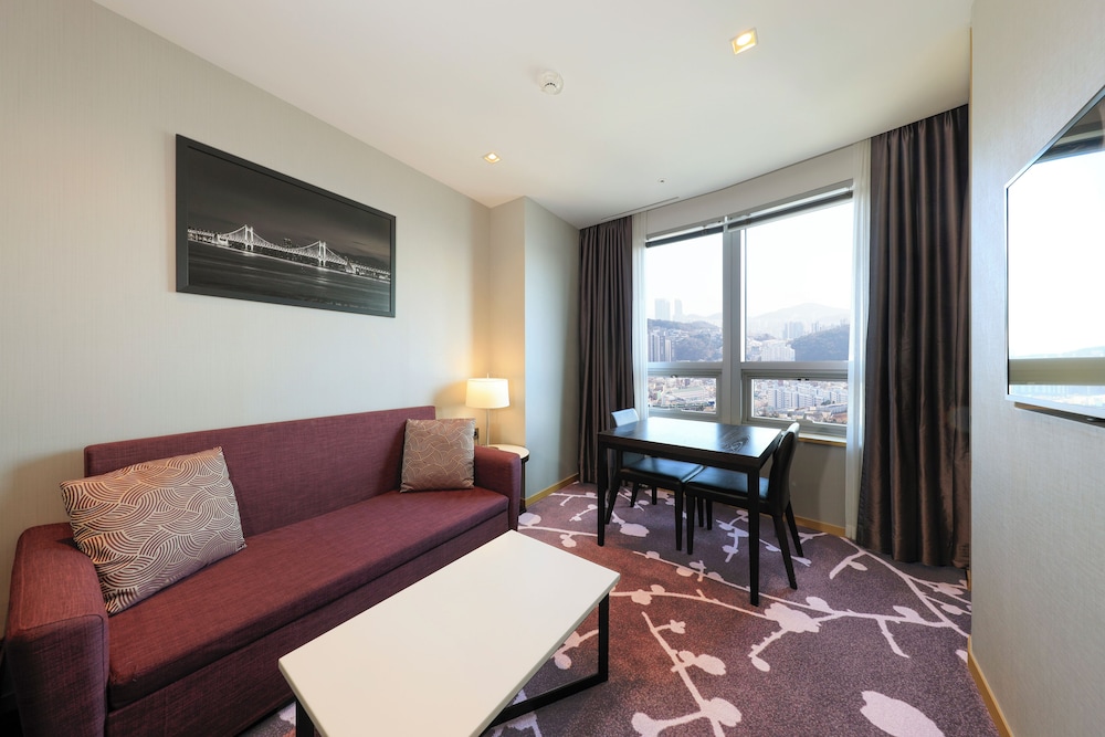 Suite junior (Avani) del hotel Avani Central Busan. Foto 4
