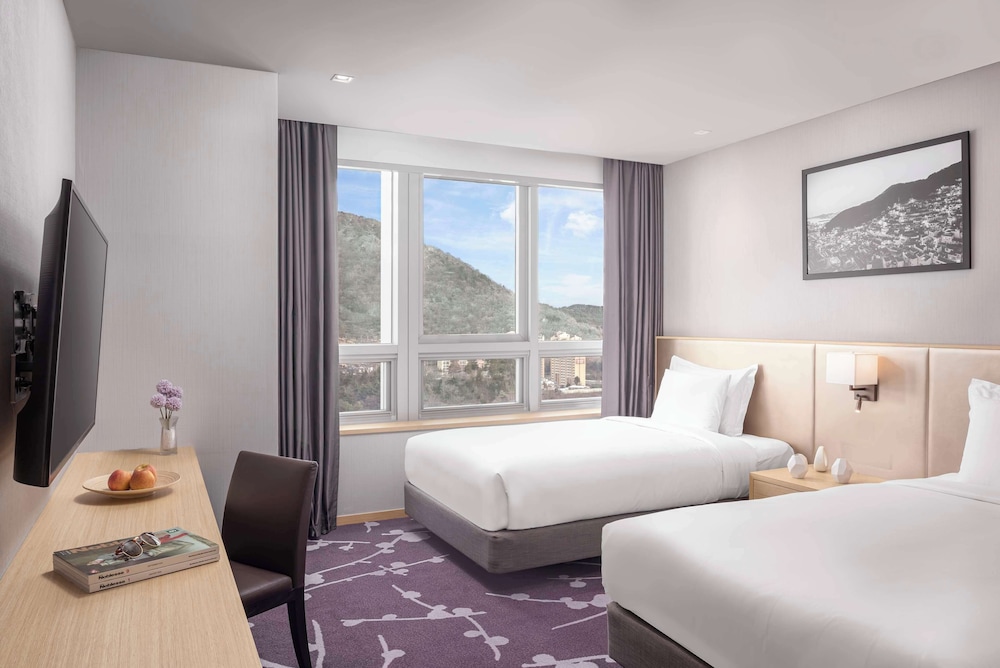 Habitación Deluxe con 2 camas individuales, vistas a la ciudad (Avani) del hotel Avani Central Busan. Foto 4