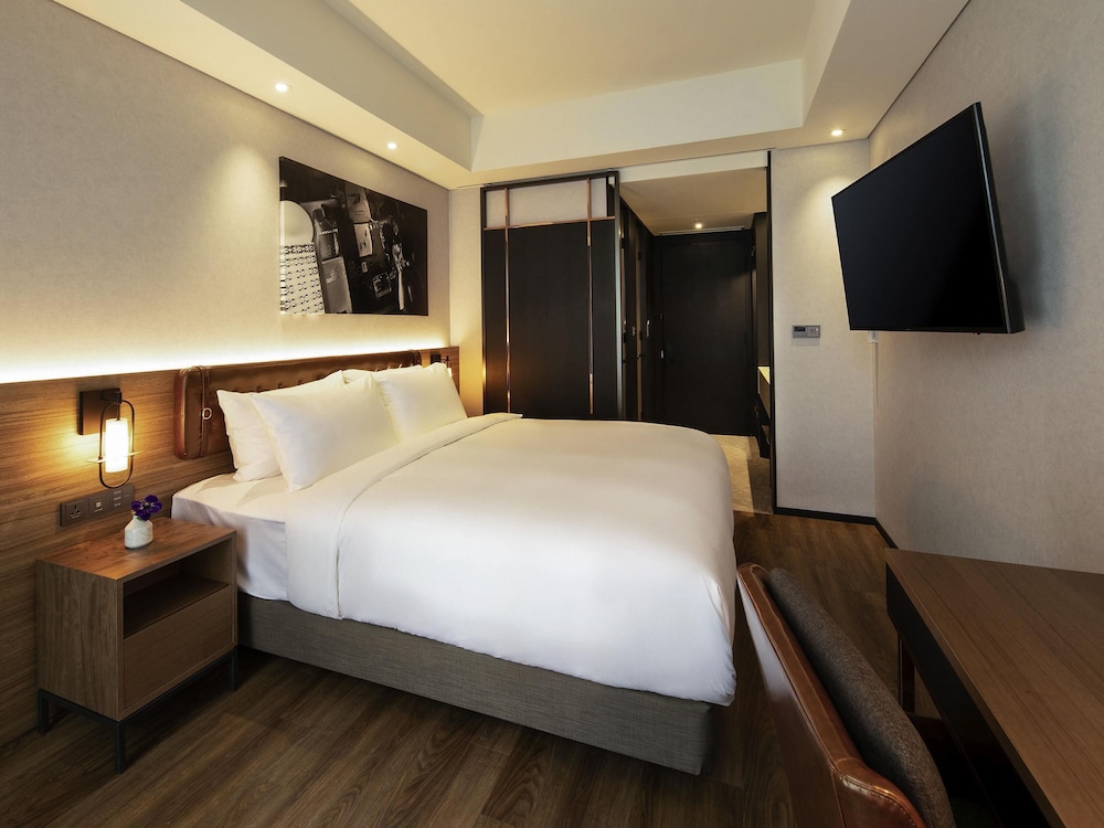 Habitación Superior Deluxe, 1 cama King con balcón del hotel Mercure Ambassador Seoul Hongdae. Foto 5