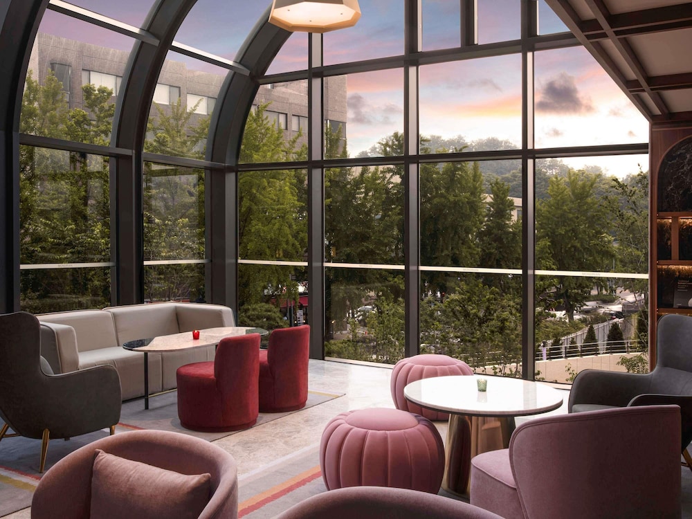 Suite Cabana del hotel Mondrian Seoul Itaewon. Foto 3