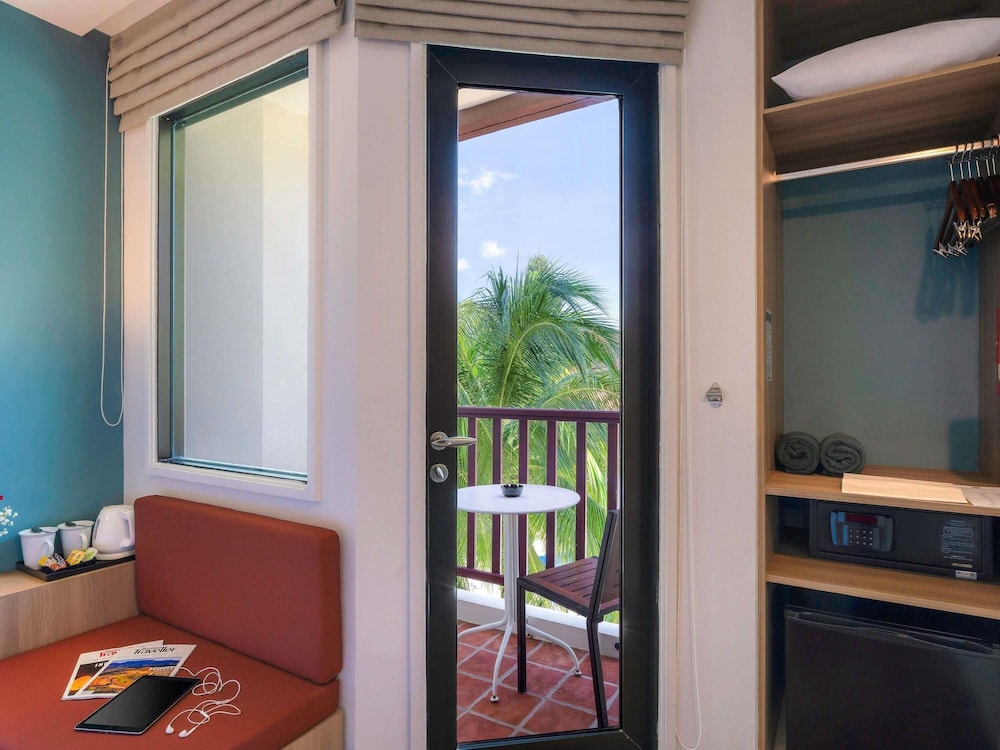 HABITACIÓN SUPERIOR, 1 CAMA QUEEN del hotel Ibis Phuket Patong - Sha Extra Plus. Foto 6