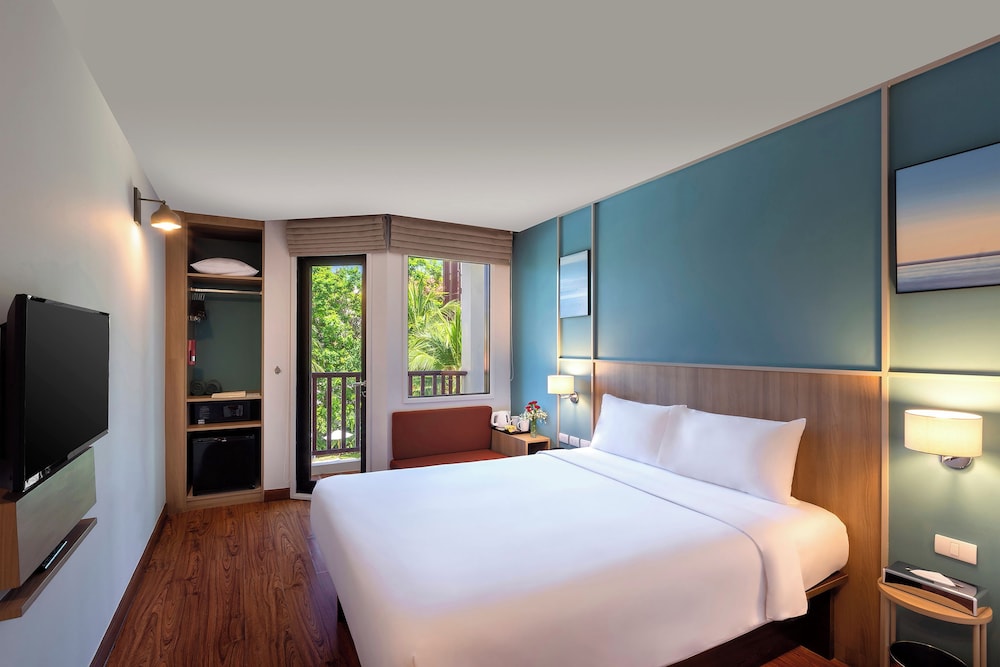 HABITACIÓN SUPERIOR, 1 CAMA QUEEN del hotel Ibis Phuket Patong - Sha Extra Plus. Foto 5