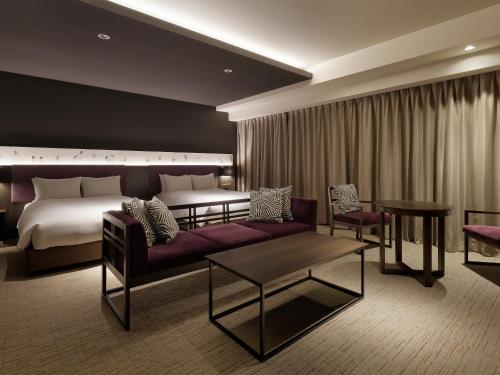 Suite Junior con 2 camas individuales del hotel Mitsui Garden Hotel Kyobashi