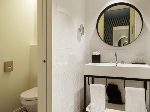 Habitación Doble Clásica - 2 camas del hotel Mercure Porto Centro Aliados. Foto 3