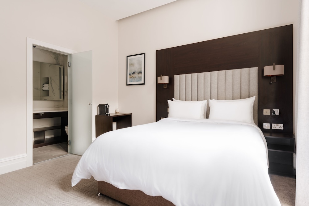 Habitación Deluxe doble, 1 cama de matrimonio grande del hotel Rove London Paddington. Foto 2