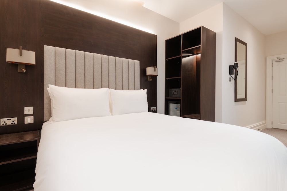 Habitación Deluxe doble, 1 cama de matrimonio grande del hotel Rove London Paddington. Foto 4