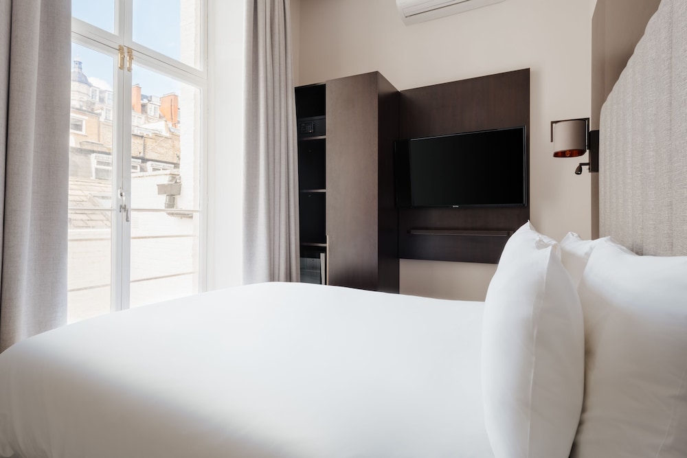 Habitación estándar doble, 1 cama de matrimonio grande del hotel Rove London Paddington. Foto 1
