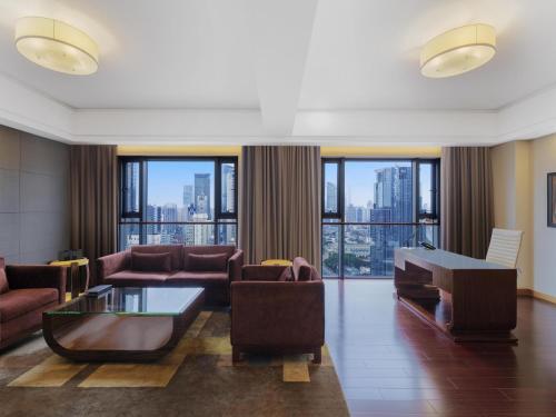Suite Ejecutiva del hotel Swissotel Grand Shanghai. Foto 1