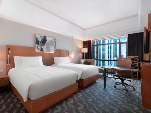 Suite Ejecutiva del hotel Swissotel Grand Shanghai. Foto 14