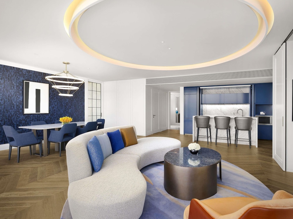 Suite Opera con Acceso Club Millésime, 1 Cama King Size, Vista al Lago del hotel Sofitel Ambassador Seoul and Serviced Residences. Foto 2