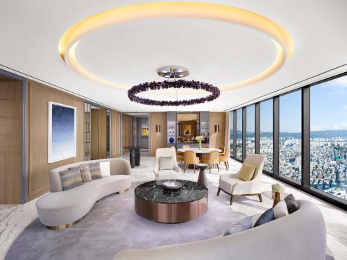 Suite Presidencial de 2 Dormitorios, Acceso Club Millésime, 2 Camas King Size, Vista al Lago del hotel Sofitel Ambassador Seoul and Serviced Residences. Foto 2