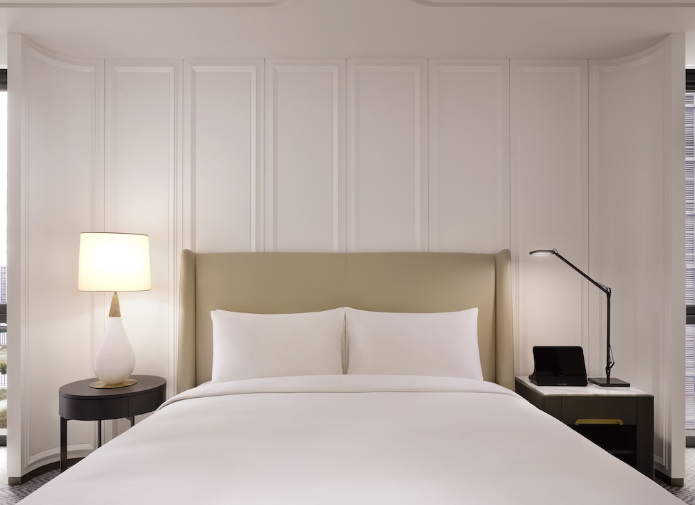 Suite Prestige con Acceso Club Millésime, 1 Cama King Size, Vista al Lago del hotel Sofitel Ambassador Seoul and Serviced Residences. Foto 1