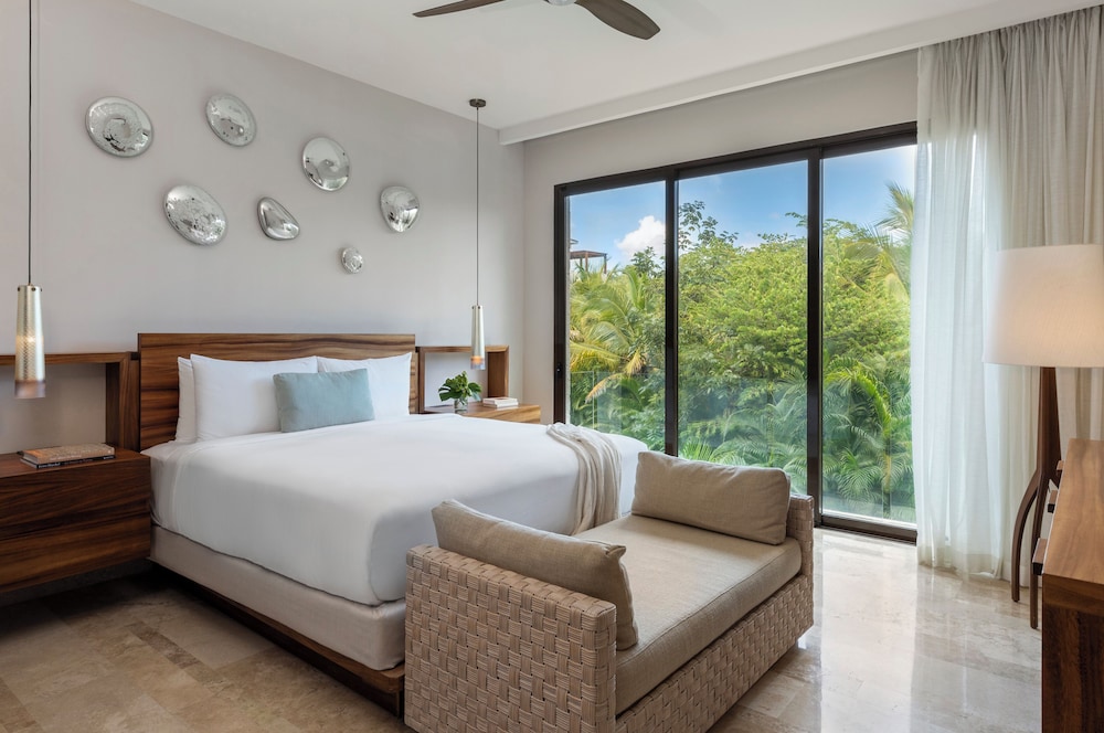 Villa de 3 dormitorios en la planta intermedia del hotel Fairmont Heritage Place Mayakoba. Foto 1