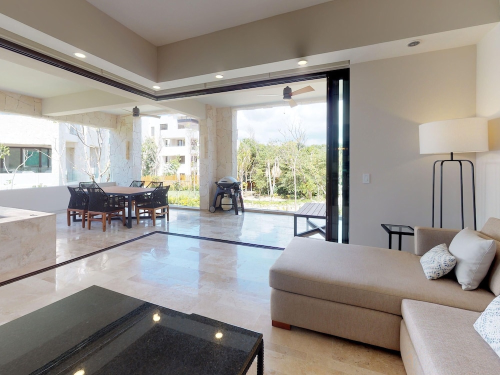 Villa de 3 dormitorios en la planta intermedia del hotel Fairmont Heritage Place Mayakoba. Foto 3
