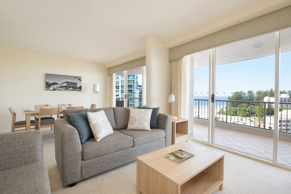 Apartamento de tres dormitorios del hotel Mantra Twin Towns. Foto 2