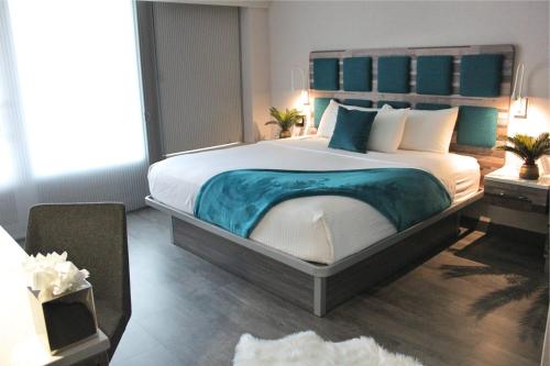 Alojamiento Signature Collection - 1 cama extragrande - Adaptada para personas con movilidad reducida del hotel Le Bleu. Foto 3