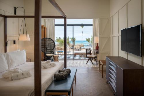 Suite Royal Master del hotel Ocean El Faro Resort - All Inclusive. Foto 5