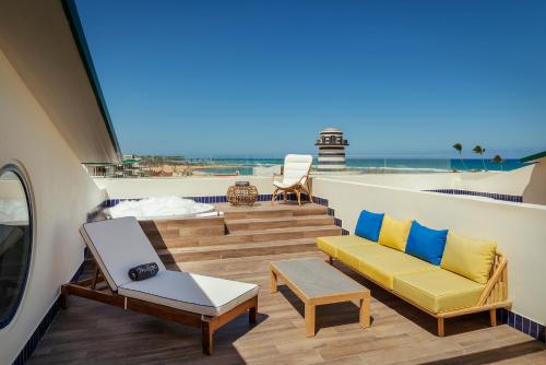 Suite Junior Privilege en la azotea y con vistas a la piscina del hotel Ocean El Faro Resort - All Inclusive. Foto 2