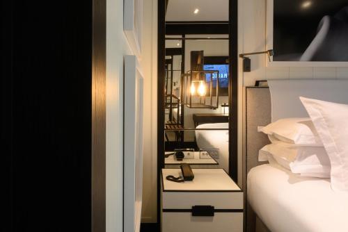 Habitación Doble Básica con acceso al spa del hotel Seventy Barcelona. Foto 6