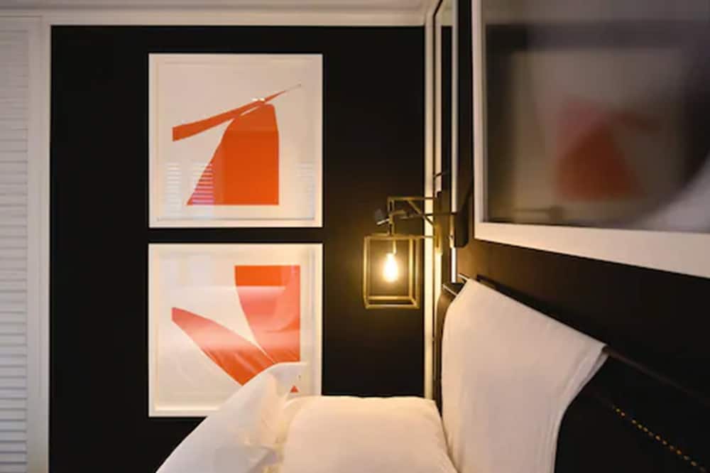 Habitación Premium con 1 cama doble o 2 individuales (Sky) del hotel Seventy Barcelona. Foto 4